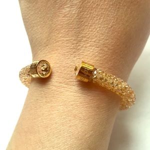 🤩Dazzling Swarovski crystaldust cuff